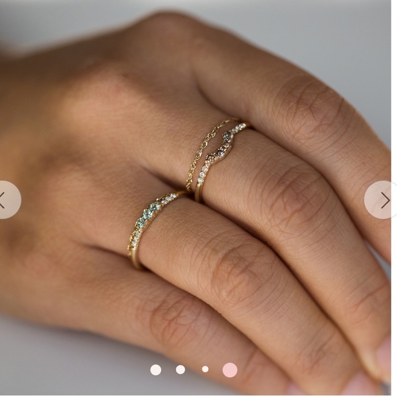 Jennie Kwon - Three Green Sapphire Equilibrium Ring (like new) - Picture 5 of 13